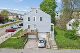 109 Hamilton St, Worcester, MA 01604 - Photo 32