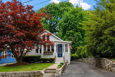 4 Western Ave, Wakefield, MA 01880 - Photo 1