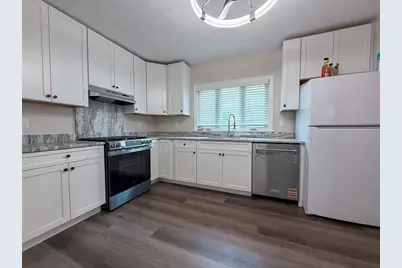 35 Eliot St #35, Medford, MA 02155 - Photo 2