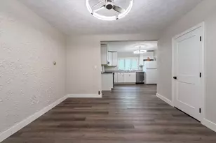 35 Eliot St, Medford, MA 02155 - Photo 10
