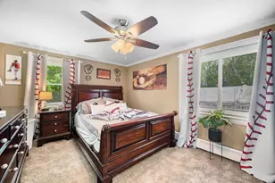 42 Walnut St, Saugus, MA 01906 - Photo 12