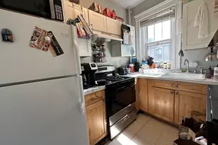 1572 Commonwealth Ave, Boston, MA 02135 - Photo 2