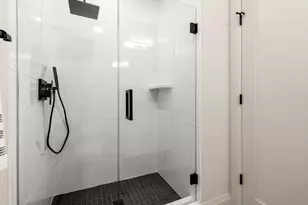100 Lincoln St, Boston, MA 02135 - Photo 6