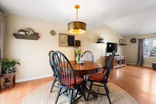 560 Auburn St, Bridgewater, MA 02324 - Photo 12