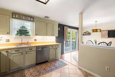 560 Auburn Street, Bridgewater, MA 02324 - Photo 10