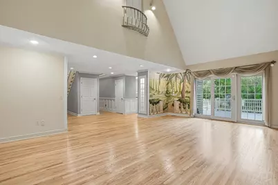 179 South St, Upton, MA 01568 - Photo 8