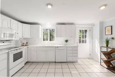 215 Cross St, Belmont, MA 02478 - Photo 10