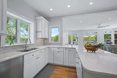 67 Oakhurst Rd, Hopkinton, MA 01748 - Photo 6