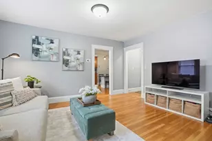 32 Eddy St, Waltham, MA 02453 - Photo 2