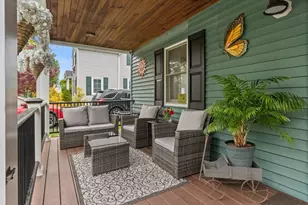 21 Leggs Hill Rd, Marblehead, MA 01945 - Photo 2