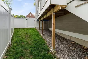 26 Neponset Ave, Boston, MA 02131 - Photo 34