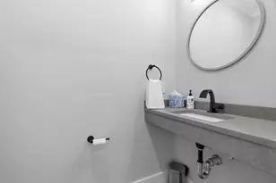 26 Neponset Ave, Boston, MA 02131 - Photo 16