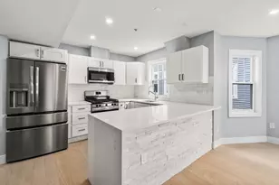 679 Columbia Rd, Boston, MA 02125 - Photo 2