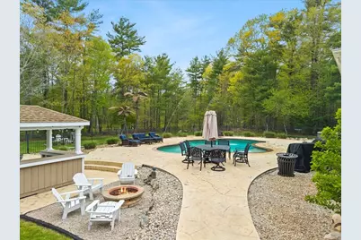 4 Alberta Ln, Lakeville, MA 02347 - Photo 6