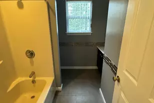 60 Lilac Cir, Marlborough, MA 01752 - Photo 6