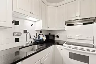 575 Broad St, Weymouth, MA 02189 - Photo 14