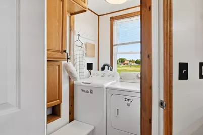 20 S Maple Street, Westfield, MA 01085 - Photo 22