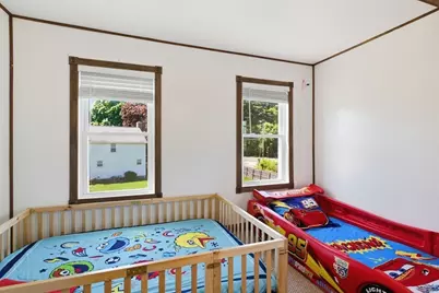 20 S Maple Street, Westfield, MA 01085 - Photo 30
