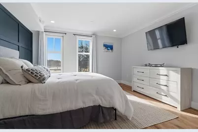 1721 Centre St #304 R, Boston, MA 02132 - Photo 20