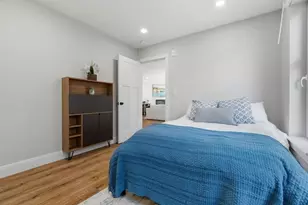 1721 Centre St, Boston, MA 02132 - Photo 24