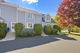 11 Pinecrest Village, Hopkinton, MA 01748 - Photo 2