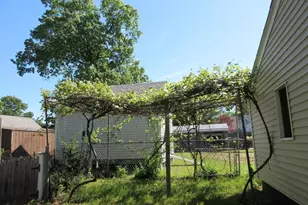 6 Bristol St, Lowell, MA 01852 - Photo 32