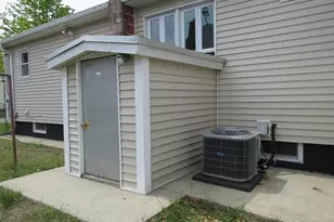 6 Bristol St, Lowell, MA 01852 - Photo 24