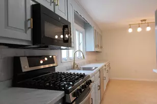 6 Bristol St, Lowell, MA 01852 - Photo 6