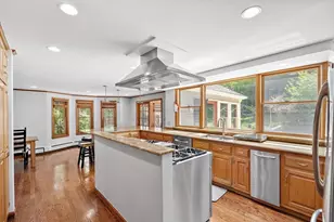 4 Dix Rd, Franklin, MA 02038 - Photo 4