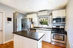 136 Field St, New Bedford, MA 02740 - Photo 10