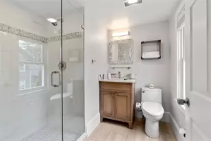 28 Dove St, Newburyport, MA 01950 - Photo 22