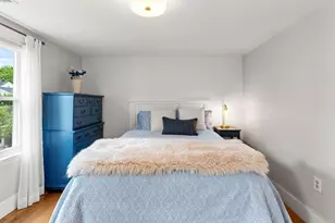 28 Dove St, Newburyport, MA 01950 - Photo 18