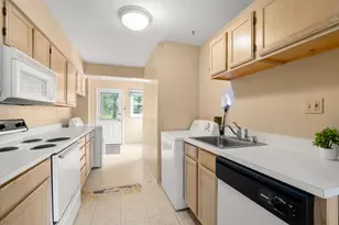 76 Mitchell Dr, Chicopee, MA 01022 - Photo 4