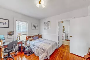 60-62 Kenneth St, Newton, MA 02461 - Photo 16