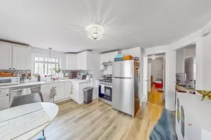 60-62 Kenneth St, Newton, MA 02461 - Photo 14