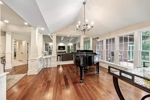 135 Milton St, Milton, MA 02186 - Photo 8