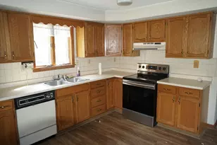 83 Sherborne St, Taunton, MA 02718 - Photo 8