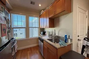 9 Marney St, Cambridge, MA 02141 - Photo 4