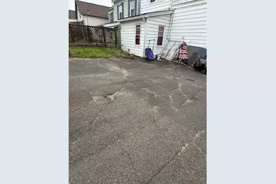 7 I St, Montague, MA 01376 - Photo 8