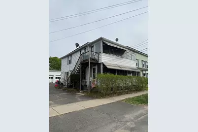 7 I St, Montague, MA 01376 - Photo 2