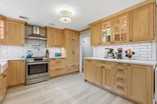 66 Phillips Cir, Waltham, MA 02452 - Photo 8
