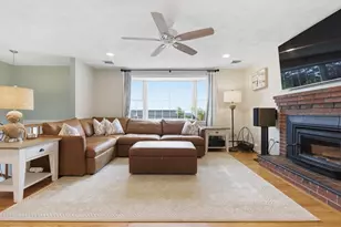 66 Phillips Cir, Waltham, MA 02452 - Photo 10