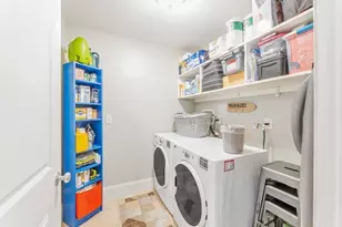 196 Durnell Ave, Boston, MA 02131 - Photo 16