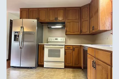 83 Fort Hill Ave, Pittsfield, MA 01201 - Photo 14