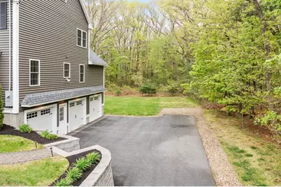 10 West St, Wilmington, MA 01887 - Photo 32