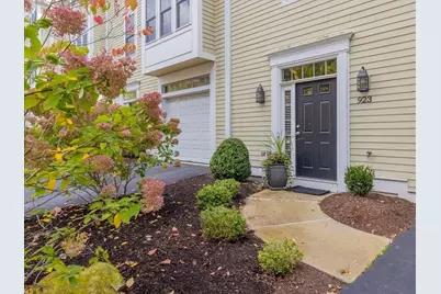 923 Lagrange St #0, Boston, MA 02132 - Photo 4
