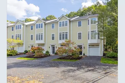 923 Lagrange St #0, Boston, MA 02132 - Photo 2