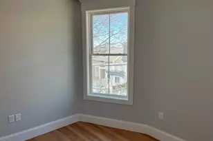 843 E 5th St, Boston, MA 02127 - Photo 10