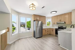 114 Burkhall St, Weymouth, MA 02190 - Photo 4