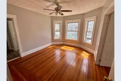 492 Main St #492, Medford, MA 02155 - Photo 2